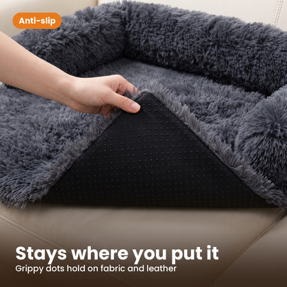 Anti-slip dotted base of the Pawdys sofa bed on a leather sofa